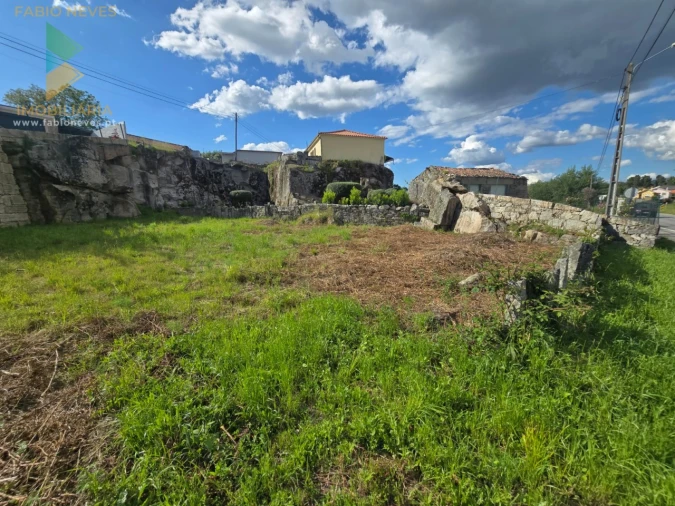 Terreno para Venda em Mazedo e Cortes Foto 8