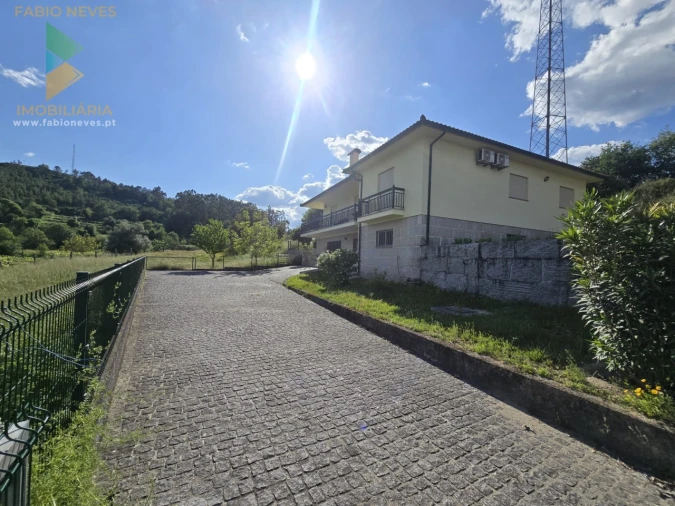 Moradia T3 para Venda em Souto e Tabaçô