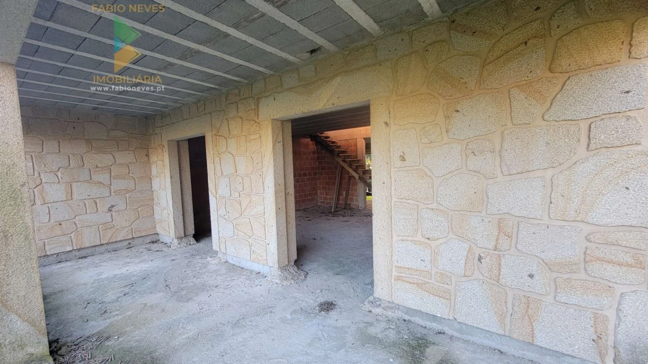 Moradia T4 para Venda em São Pedro de Arcos Foto 8