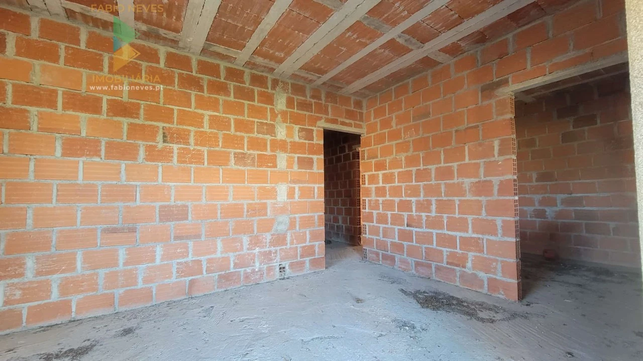 Moradia T4 para Venda em São Pedro de Arcos Foto 13