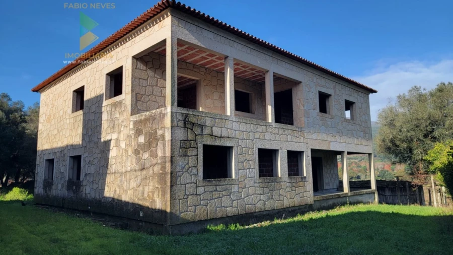 Moradia T4 para Venda em São Pedro de Arcos Foto 1