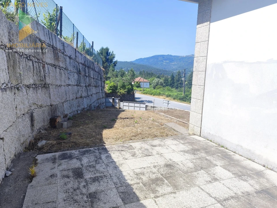 Moradia T3 para Venda em Vilela, São Cosme e São Damião e Sá Foto 7