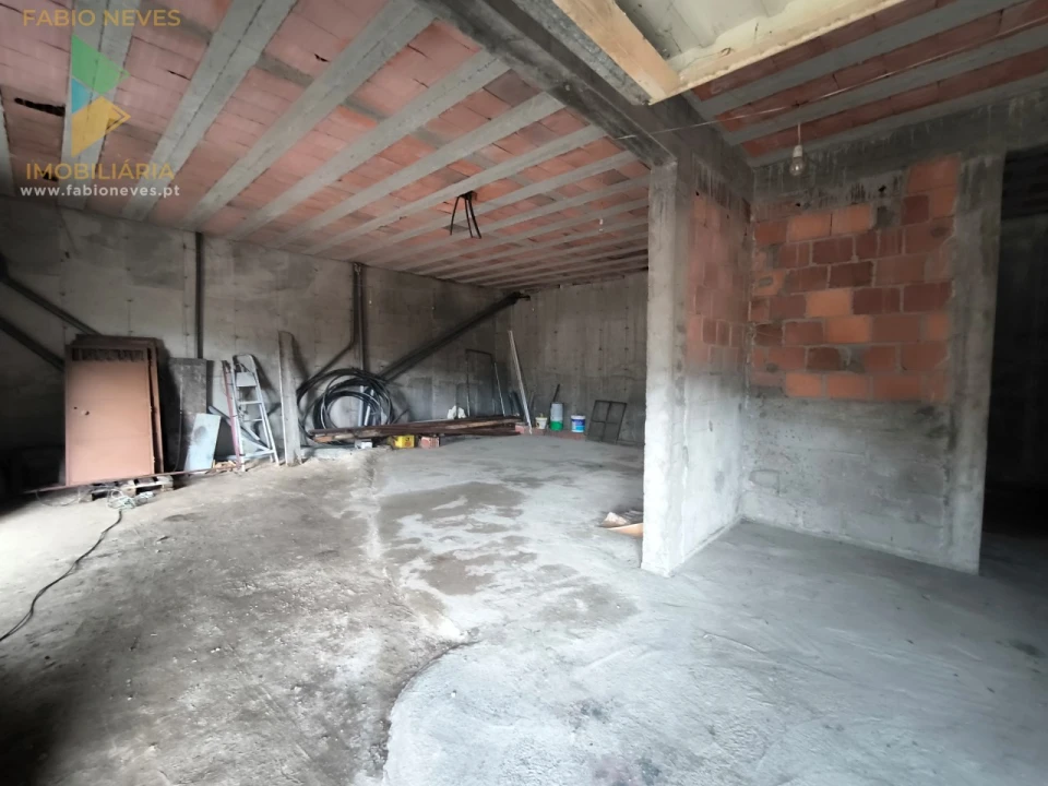 Moradia T3 para Venda em Vilela, São Cosme e São Damião e Sá Foto 25