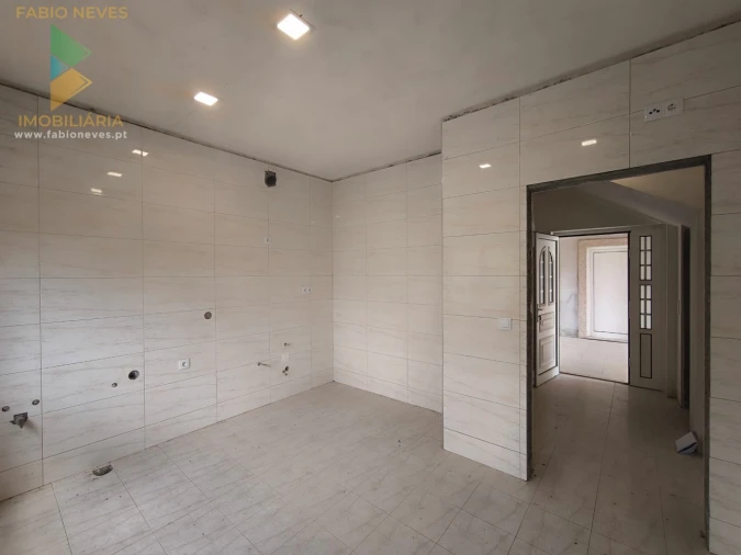 Moradia T3 para Venda em Vilela, São Cosme e São Damião e Sá Foto 10