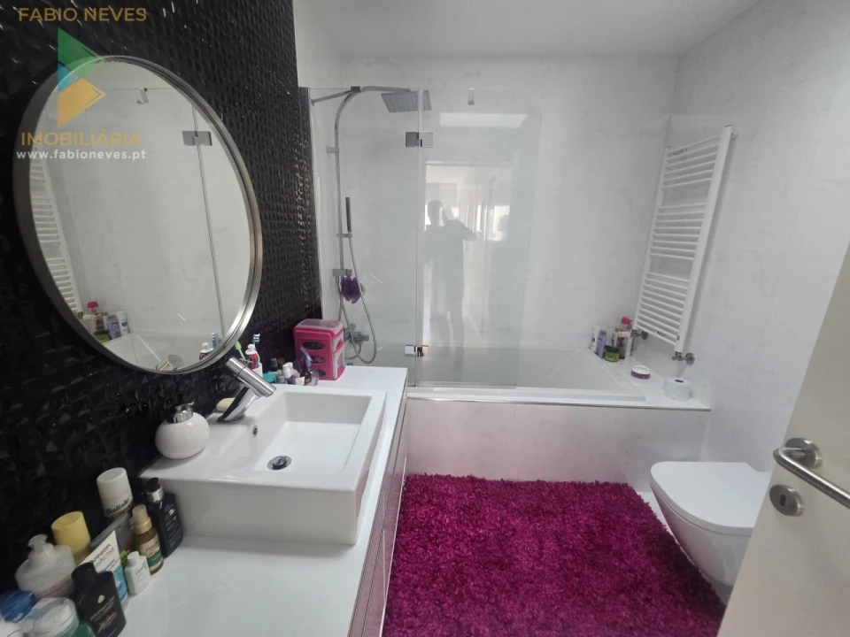 Moradia T3 para Venda em Guilhadeses e Santar Foto 13