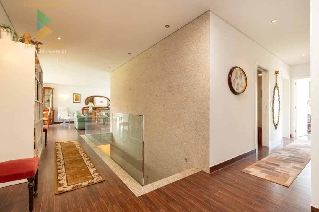 Moradia T6 para Venda em Vale Foto 8