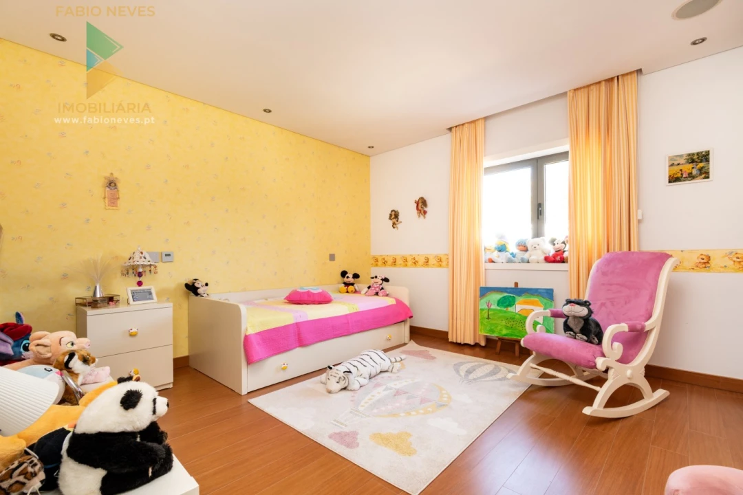 Moradia T6 para Venda em Vale Foto 57