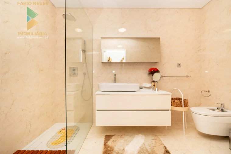 Moradia T6 para Venda em Vale Foto 65