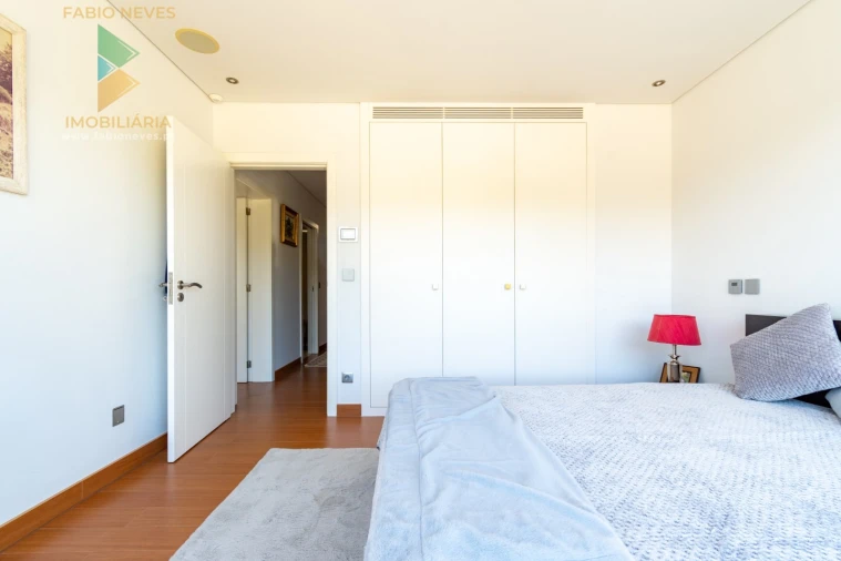 Moradia T6 para Venda em Vale Foto 71