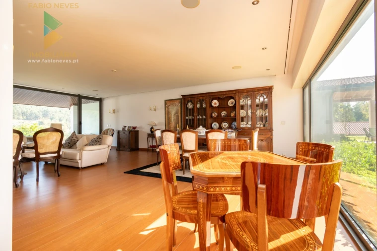 Moradia T6 para Venda em Vale Foto 78