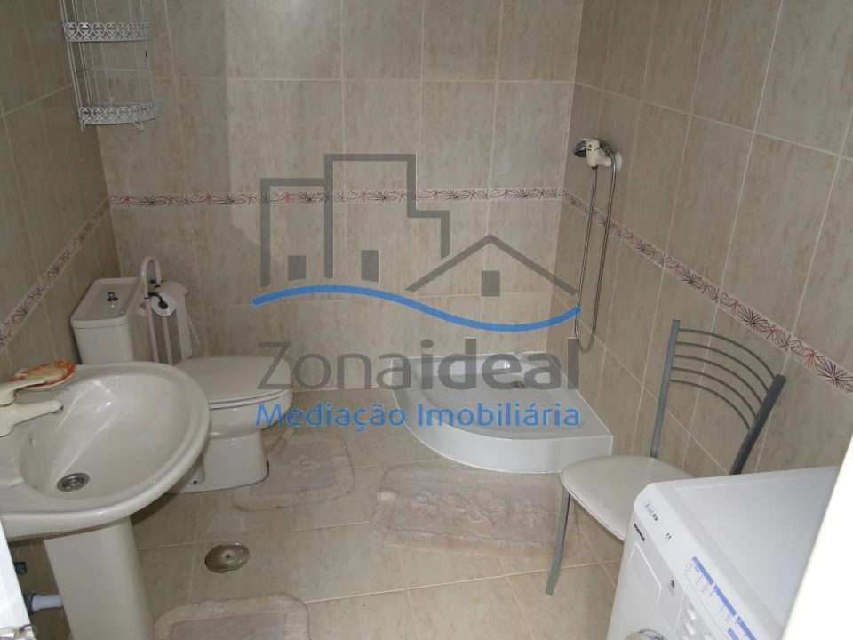 Moradia T5 para Venda em Ventosa Foto 22