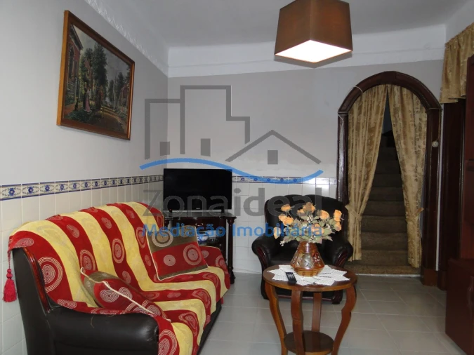 Moradia T5 para Venda em Ventosa Foto 13