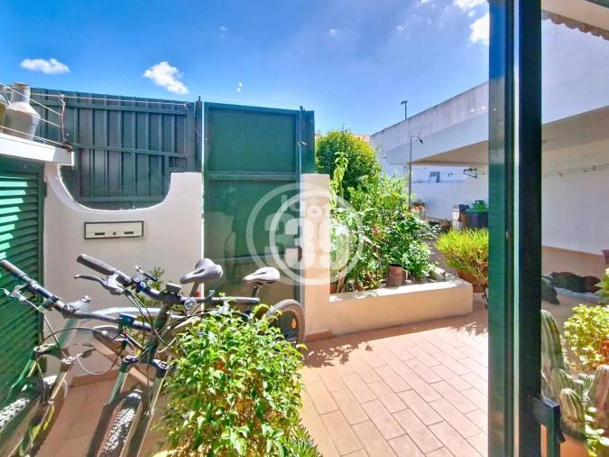 Moradia T2 para Venda em Albufeira e Olhos de Água Foto 15