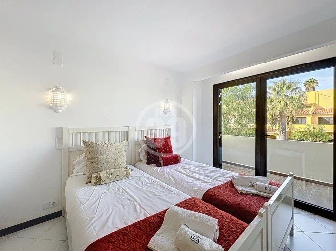 Moradia T3 para Venda em Albufeira e Olhos de Água Foto 14