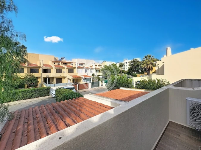 Moradia T3 para Venda em Albufeira e Olhos de Água Foto 43