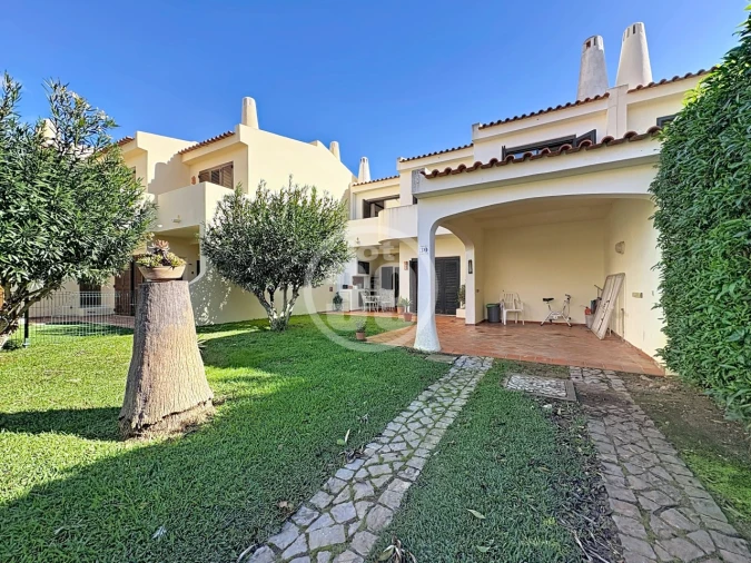 Moradia T3 para Venda em Albufeira e Olhos de Água Foto 36