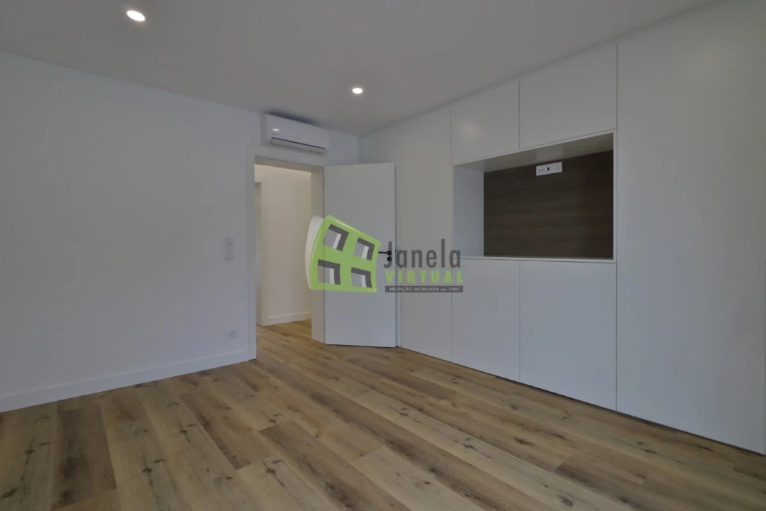 Quinta T5 para Venda em Quinta do Anjo Foto 21