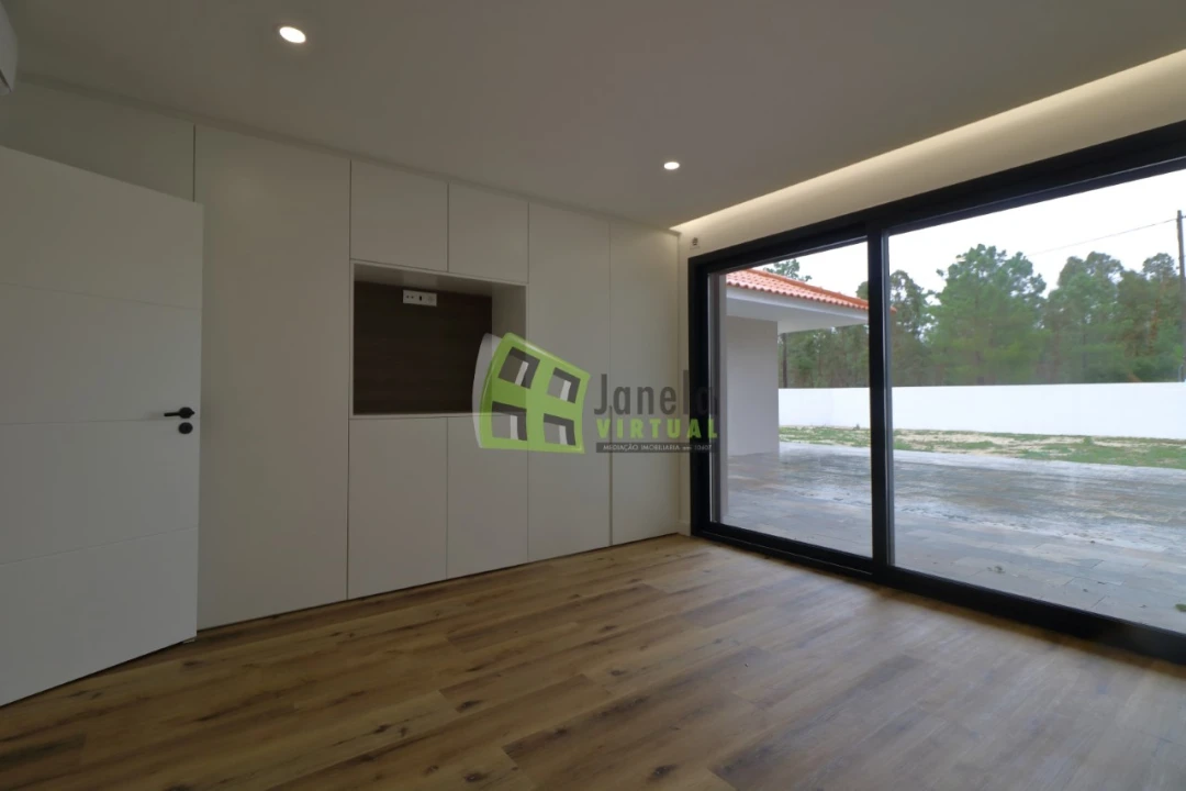 Quinta T5 para Venda em Quinta do Anjo Foto 23