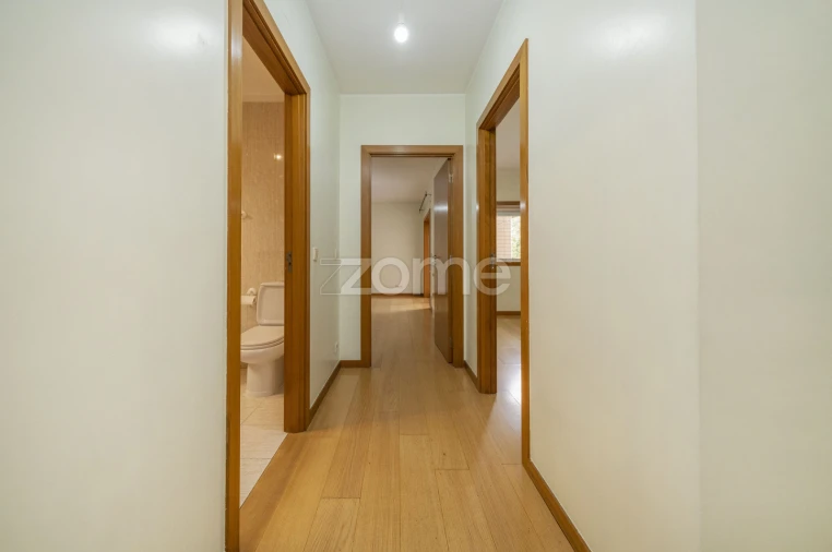 Apartamento T3 para Arrendamento em São Vitor (Braga) Foto 19