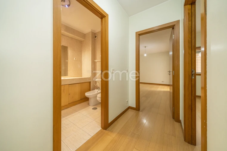 Apartamento T3 para Arrendamento em São Vitor (Braga) Foto 24