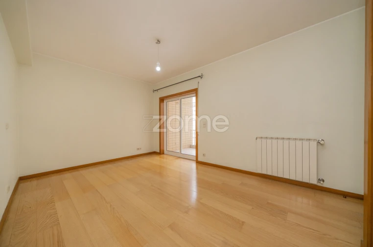 Apartamento T3 para Arrendamento em São Vitor (Braga) Foto 26