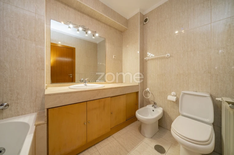 Apartamento T3 para Arrendamento em São Vitor (Braga) Foto 30