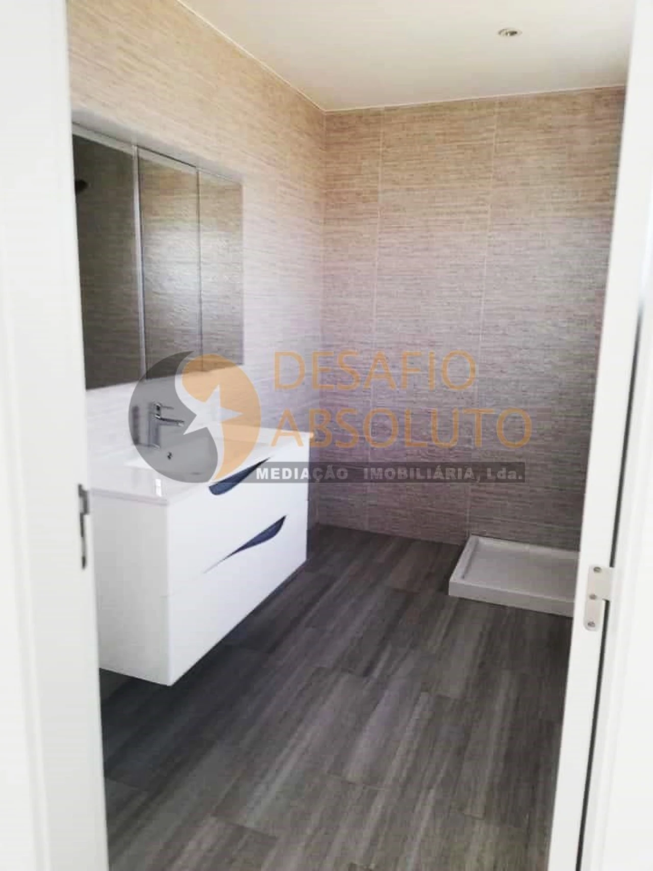 Moradia T3 para Venda em Fernao Ferro Foto 12