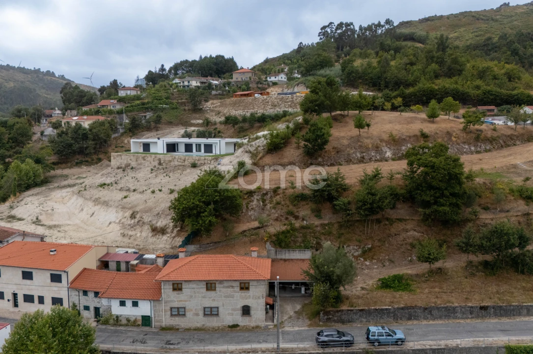 Moradia T3 para Venda em Alvite e Passos Foto 34