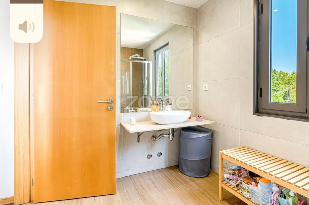 Moradia T4 para Venda em Rio Tinto Foto 16