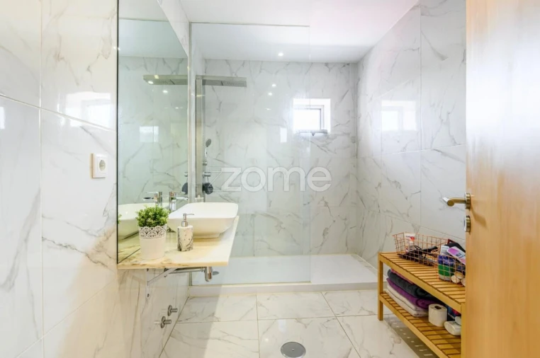 Moradia T4 para Venda em Rio Tinto Foto 20