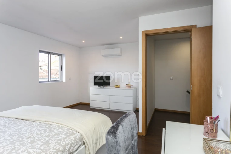 Moradia T4 para Venda em Rio Tinto Foto 22