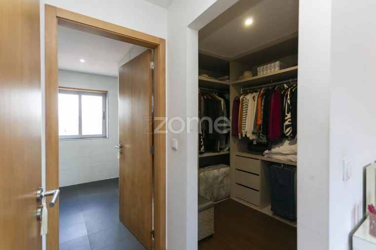 Moradia T4 para Venda em Rio Tinto Foto 27