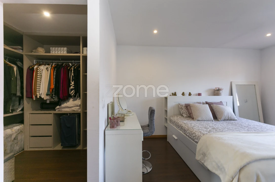 Moradia T4 para Venda em Rio Tinto Foto 25