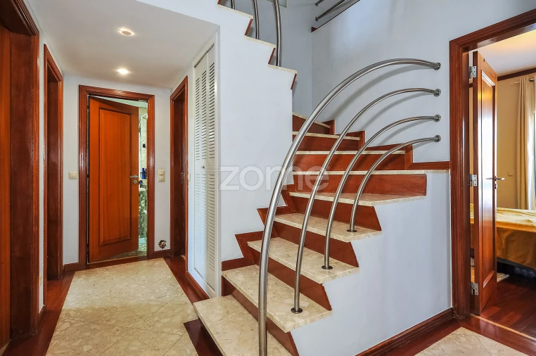 Apartamento T5 para Venda em Oeiras e São Julião da Barra, Paço de Arcos e Caxias Foto 14