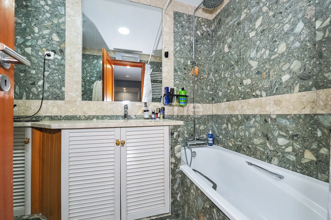 Apartamento T5 para Venda em Oeiras e São Julião da Barra, Paço de Arcos e Caxias Foto 17
