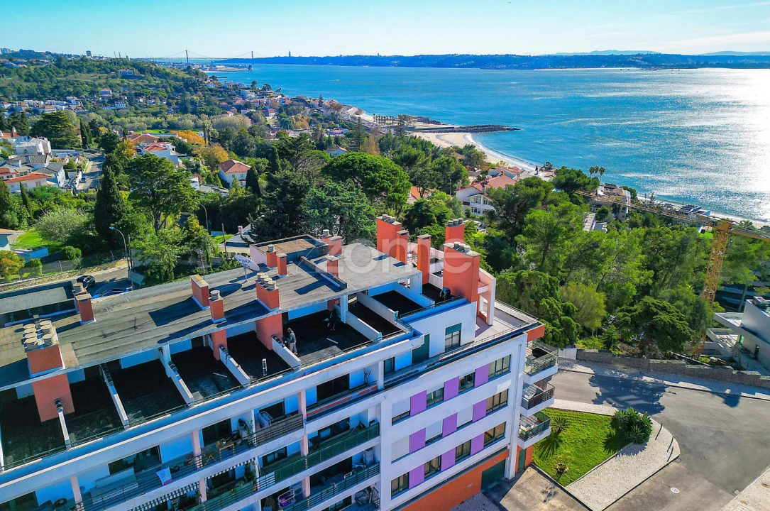 Apartamento T5 para Venda em Oeiras e São Julião da Barra, Paço de Arcos e Caxias Foto 1