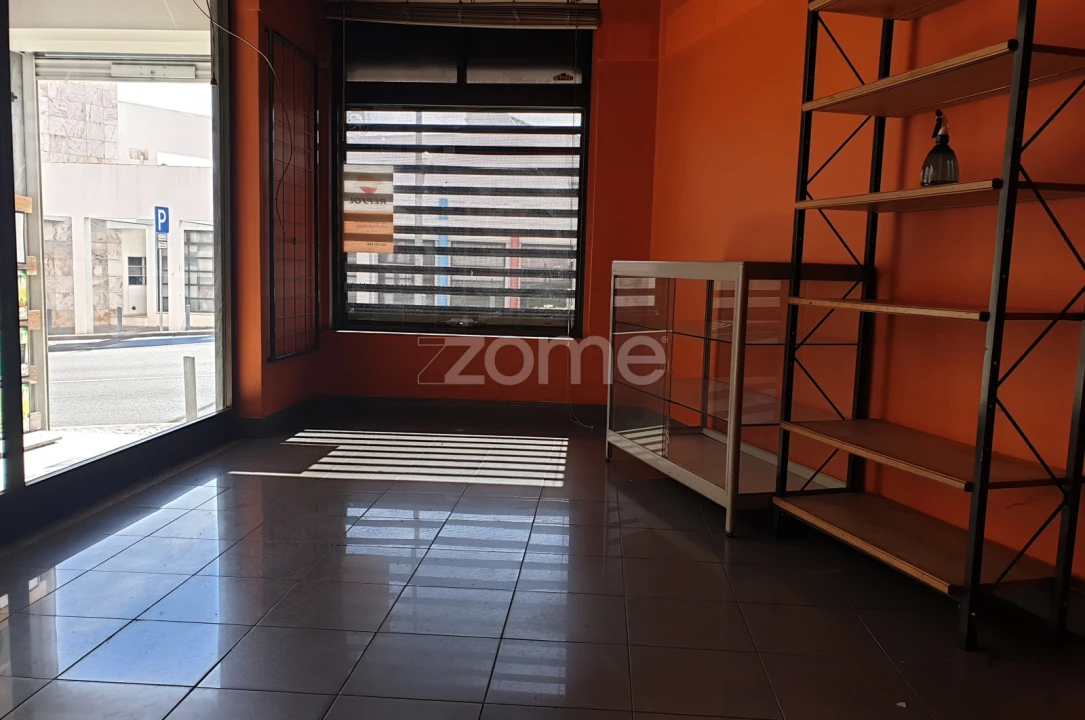 Negócio para Arrendamento em Encosta do Sol Foto 2