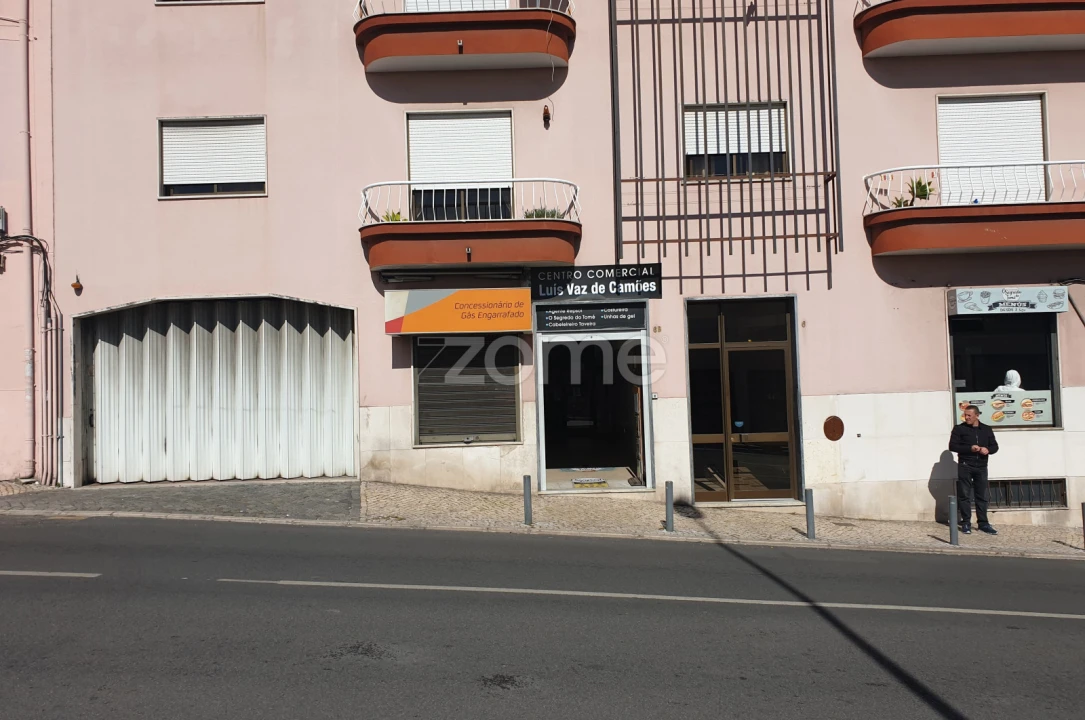 Negócio para Arrendamento em Encosta do Sol Foto 3