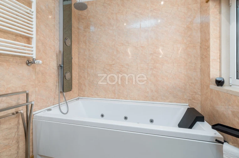 Moradia T6 para Venda em Corroios Foto 15