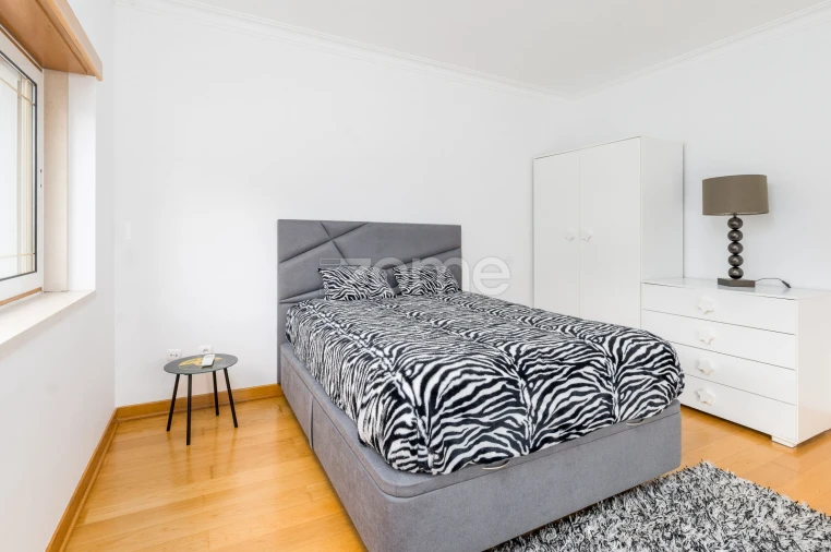 Moradia T6 para Venda em Corroios Foto 24