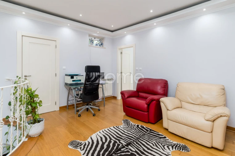 Moradia T6 para Venda em Corroios Foto 36