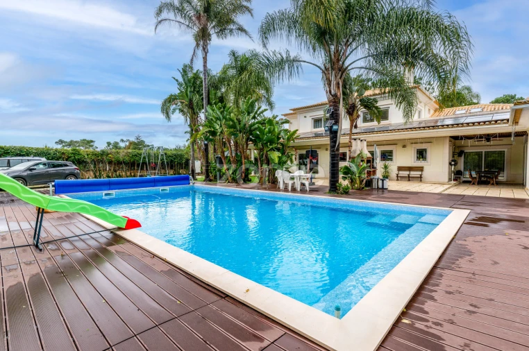 Moradia T6 para Venda em Corroios Foto 41