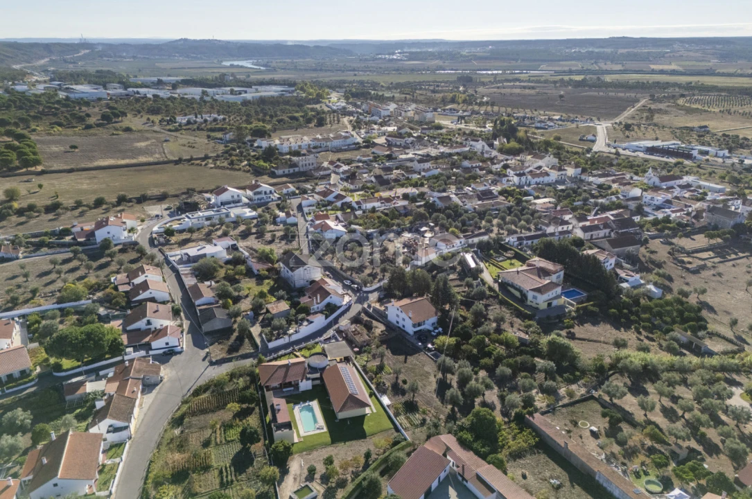 Moradia T1 para Venda em Montalvo Foto 11