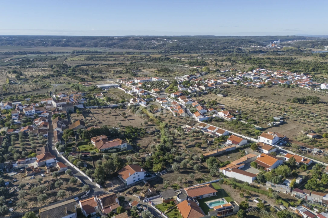 Moradia T1 para Venda em Montalvo Foto 12