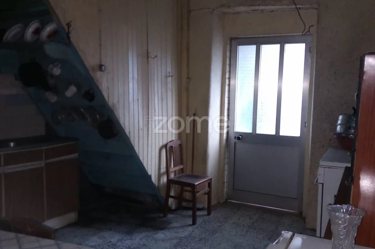 Moradia T5 para Venda em Trezoi Foto 10