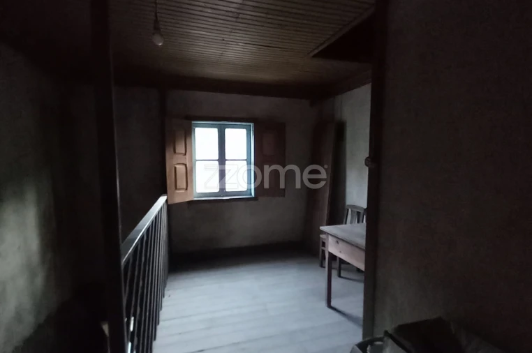 Moradia T5 para Venda em Trezoi Foto 16