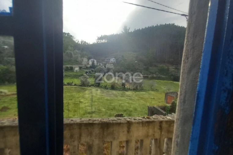 Moradia T6 para Venda em Trezoi Foto 13