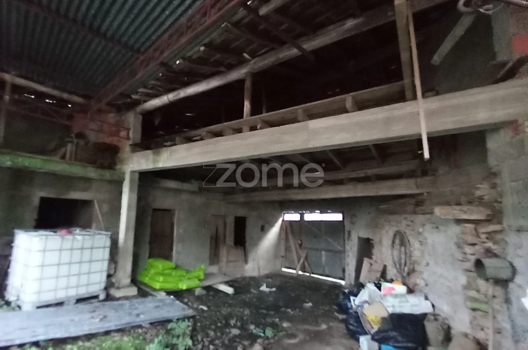 Moradia T5 para Venda em Trezoi Foto 29