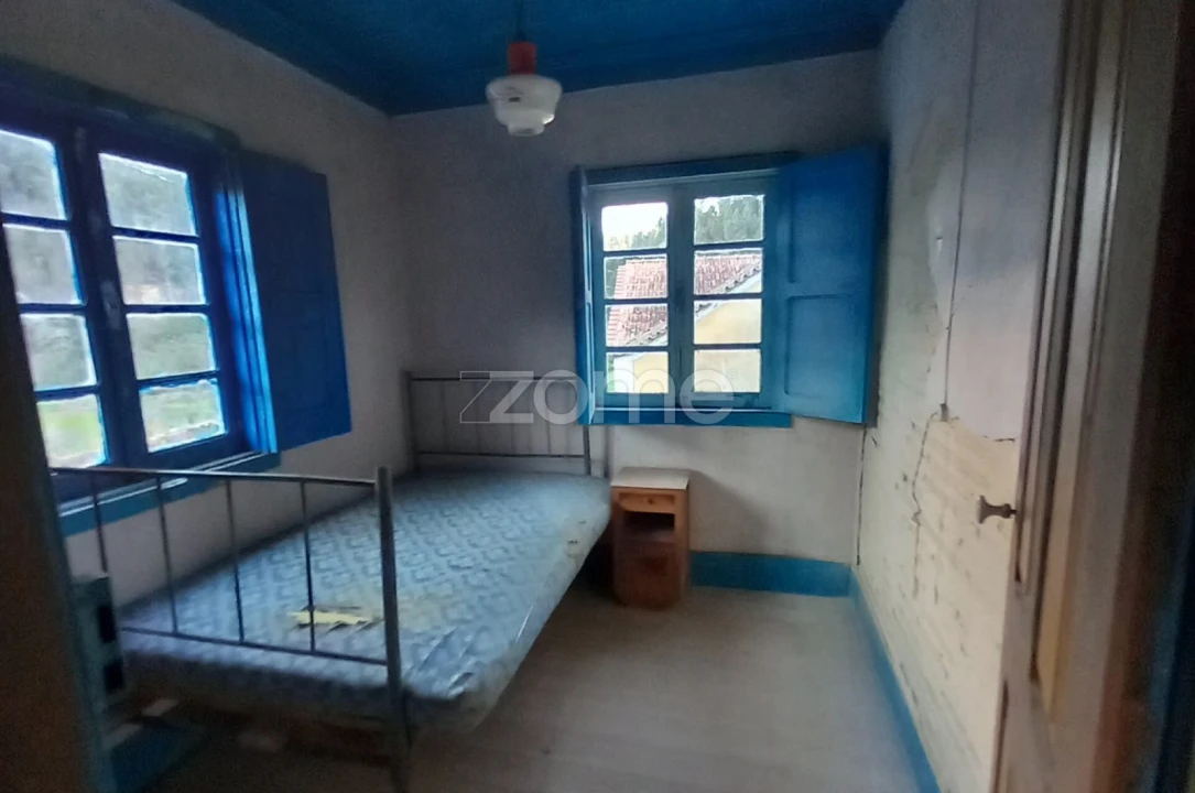 Moradia T5 para Venda em Trezoi Foto 28