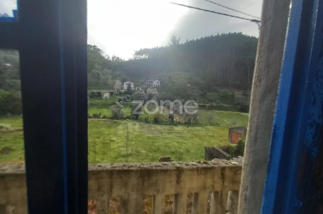 Moradia T6 para Venda em Trezoi Foto 13